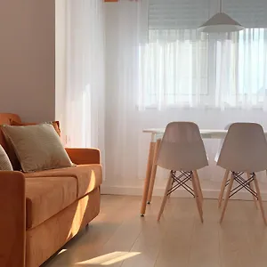 Apartament Colorful By The Sea - 1 Min From The Beach, Durrës